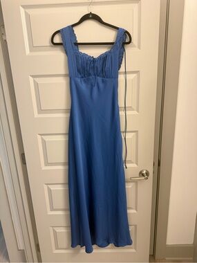 Vestique Maxi Dress
